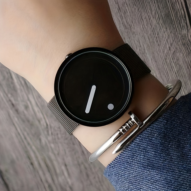 Stylish Round Quartz Watch with Minimalist Design - Perfect Gift for Women, Men, Teens & Students