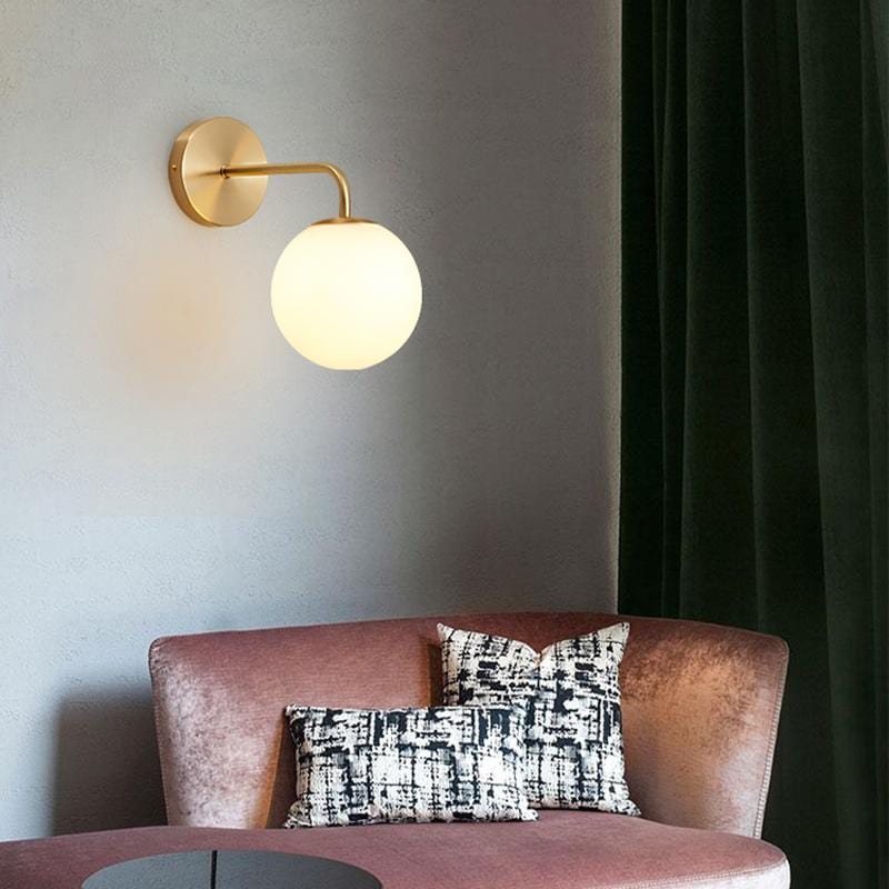 Gulla | Brass Wall Lamp