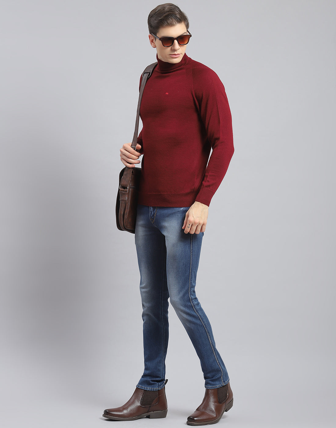 Men Maroon Solid High Neck Full Sleeve Pullover