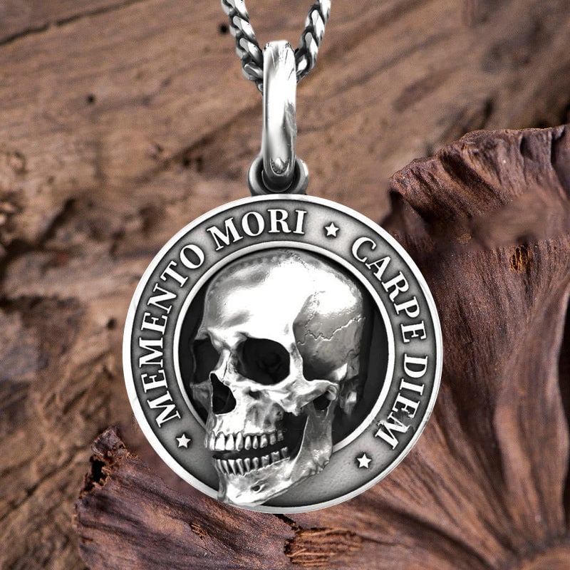 🔥 Memento Mori Skull Pendant