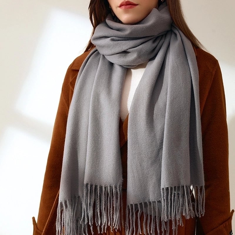 Women's Minimalist Solid Color Imitation Cashmere Scarf