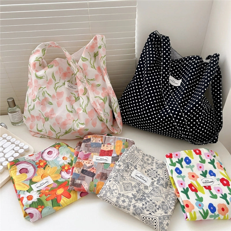 Women's Medium Polyester Floral Elegant Streetwear Square Open Underarm Bag