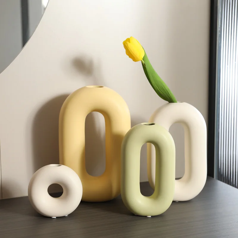 Best Selling  Circle Donut Vases Grand Custom Design Manufacturers Flower Color Ceramic Vase For Home Decor
