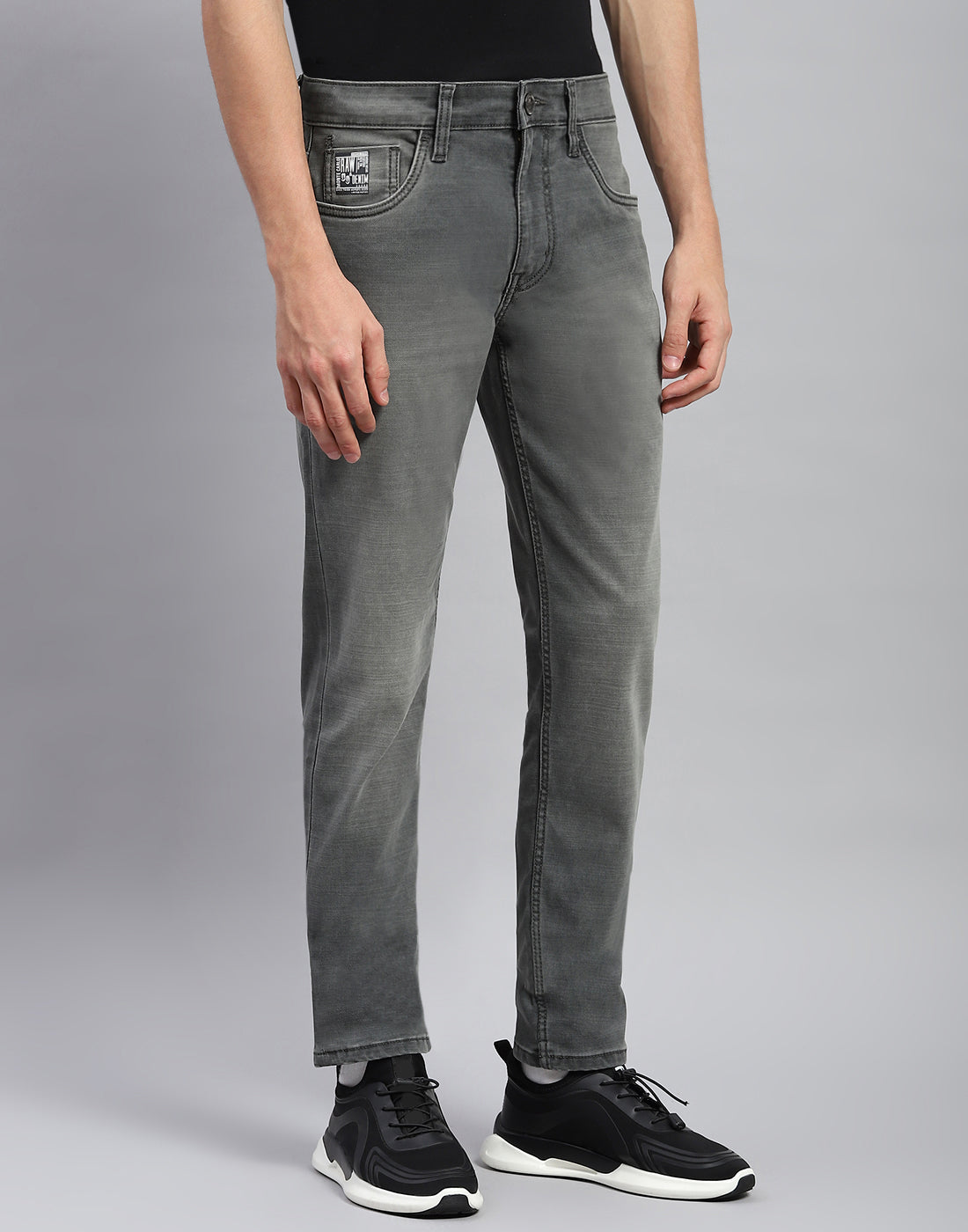 Men Grey Solid Skinny Fit Denim