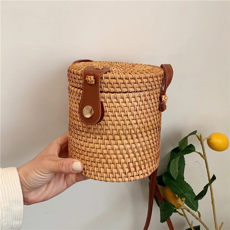 Women's Small Straw Geometric Solid Color Basic Round Square Lock Clasp Crossbody Bag