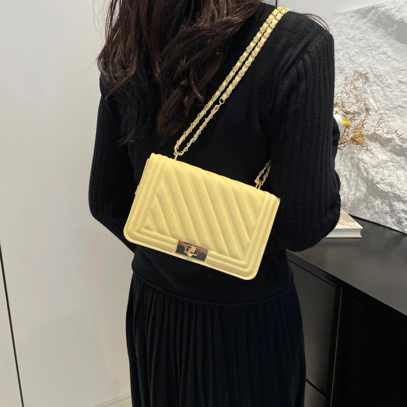 Women's Small Pu Leather Solid Color Vacation Classic Style Sewing Thread Square Lock Clasp Shoulder Bag