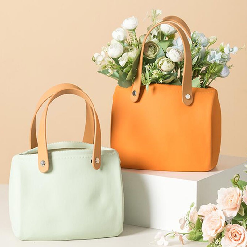 Garden Essentials Handbag Vase