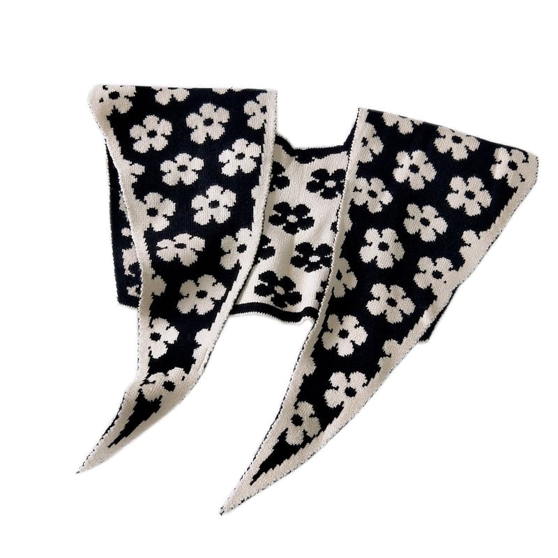 Women's Sweet Minimalist Polka Dots Heart Shape Flower Yarn Polyester Scarf Shawl