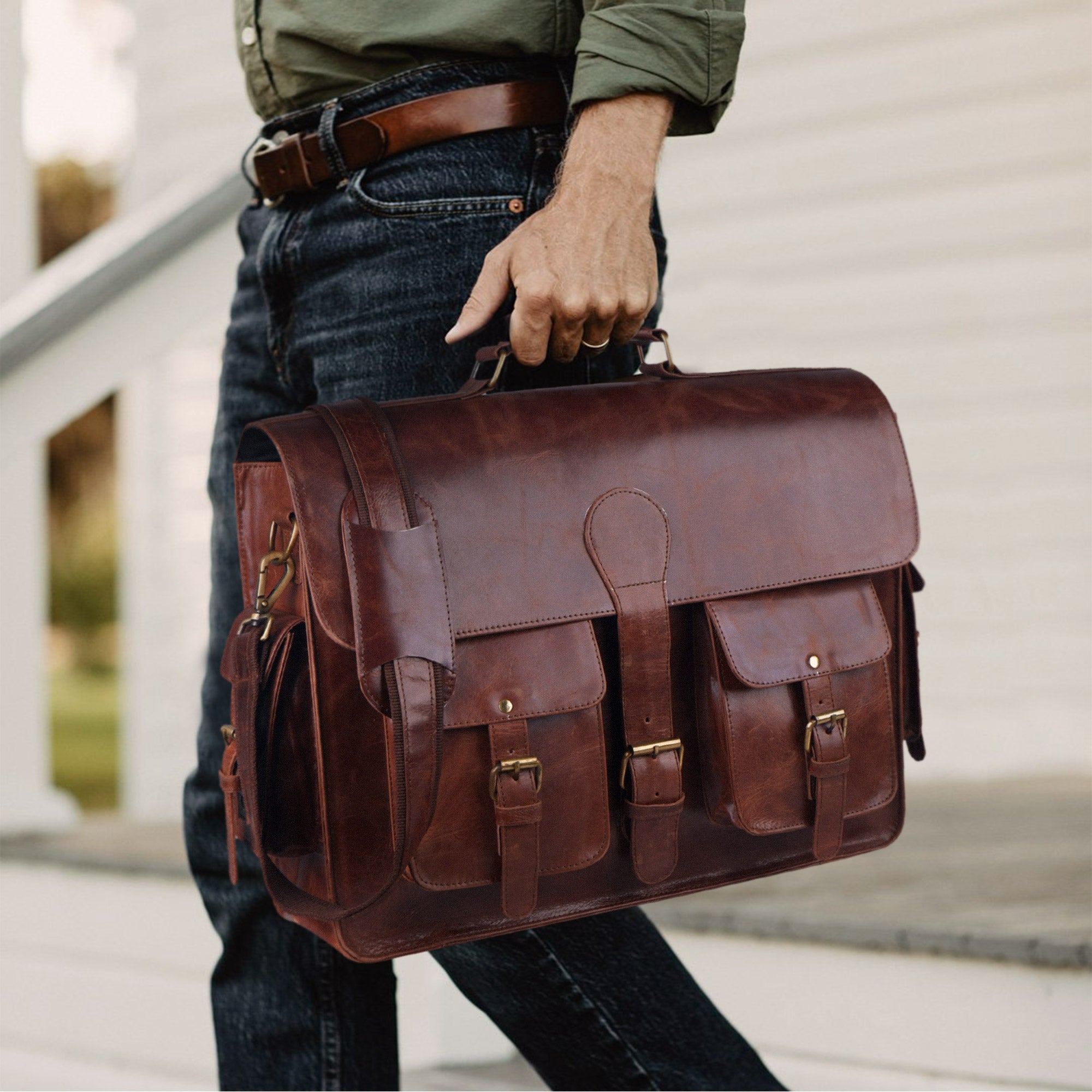 Deckard Distressed Messenger