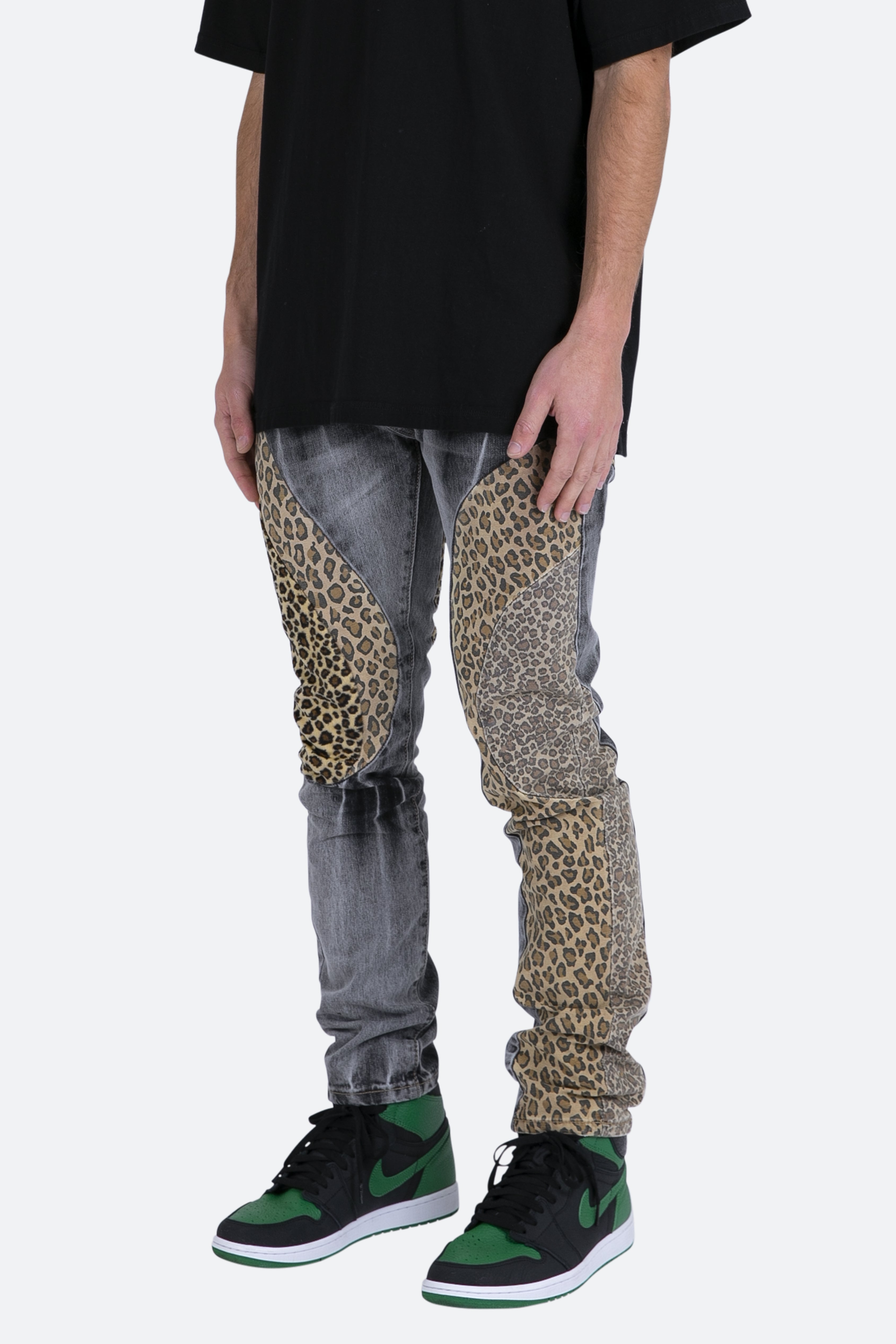 D422 Leopard Straight Denim - Black/Brown