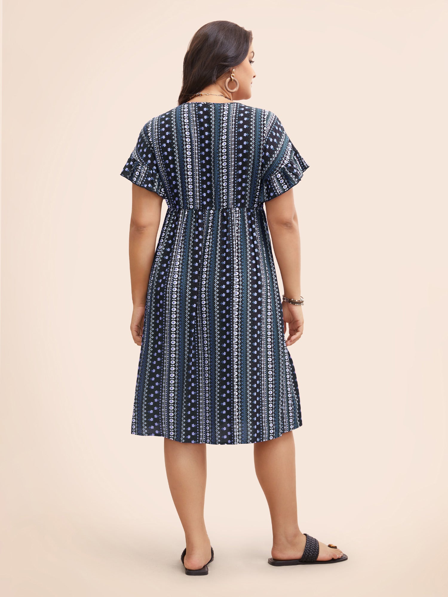 Bandana Print Pocket V Neck Ruffle Sleeve Dress