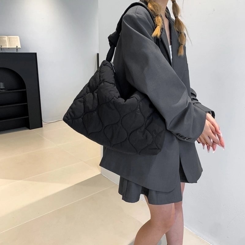 Women's Flannel Solid Color Basic Sewing Thread Square Zipper Shoulder Bag