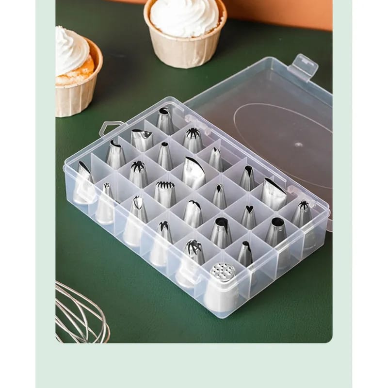 24 PIECES CAKE DECORATORS SET