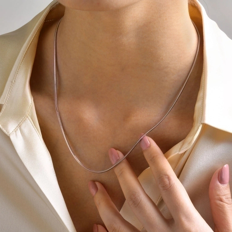 201 Stainless Steel Classic Style Plating Solid Color Necklace