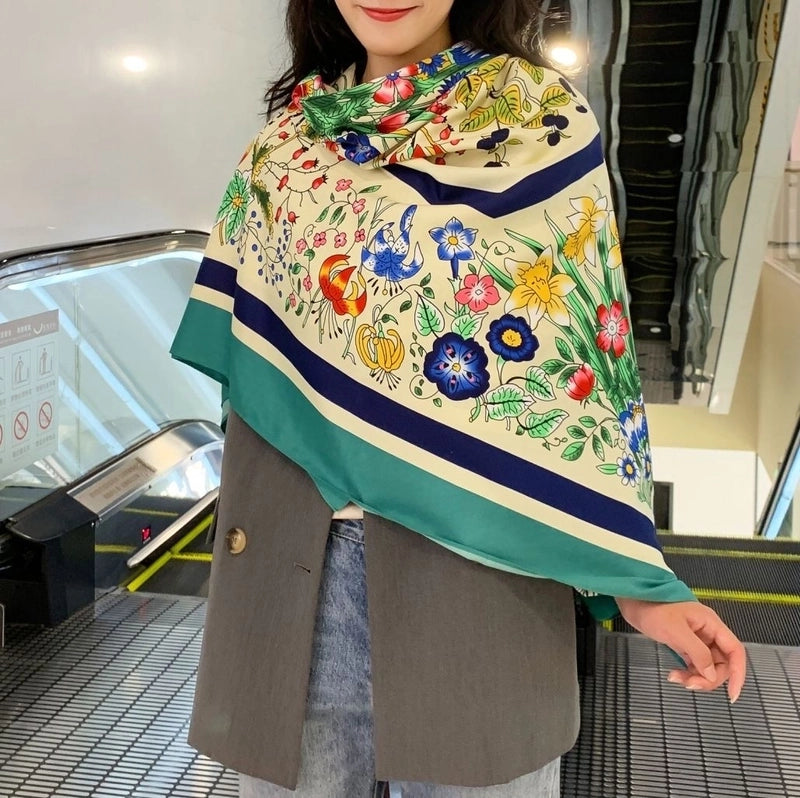 Women's Elegant Minimalist Plant Polyester Silk Scarf