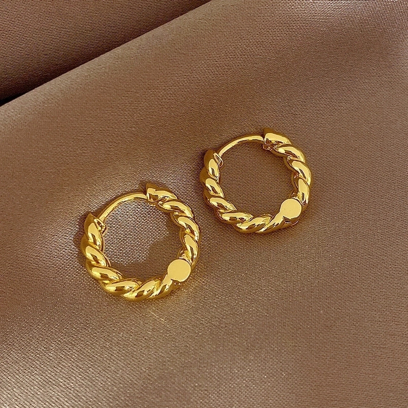 1 Pair Retro Square Flower Twist Inlay Copper Artificial Pearls Opal Zircon Copper Earrings