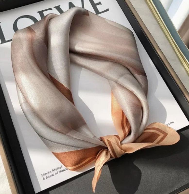 Women's Minimalist Classic Style Color Block Silk Printing Silk Scarf