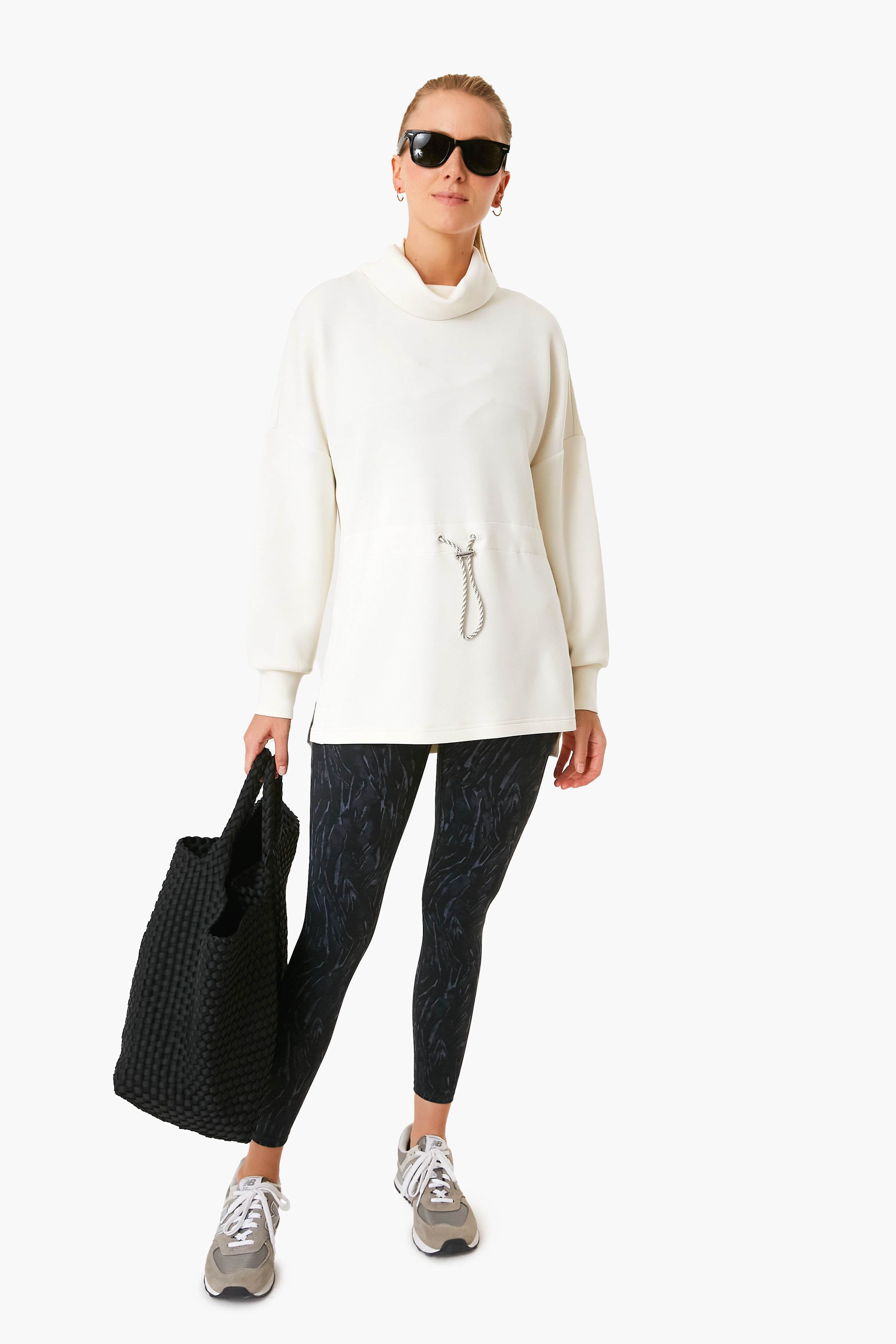 Egret Freya Sweat