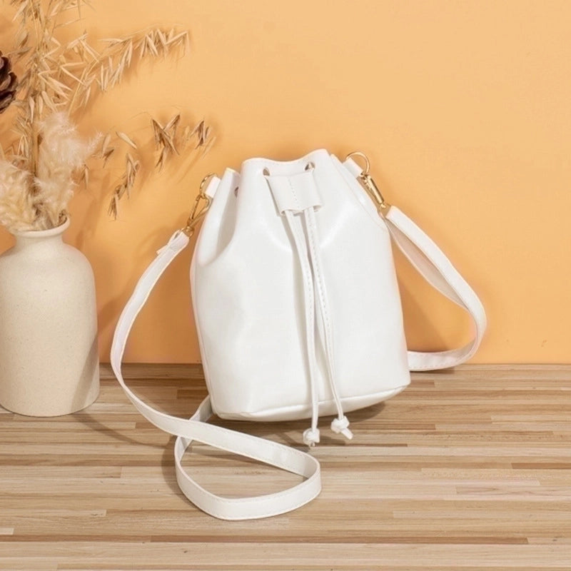 Women's Pu Leather Solid Color Streetwear Bucket String Bucket Bag