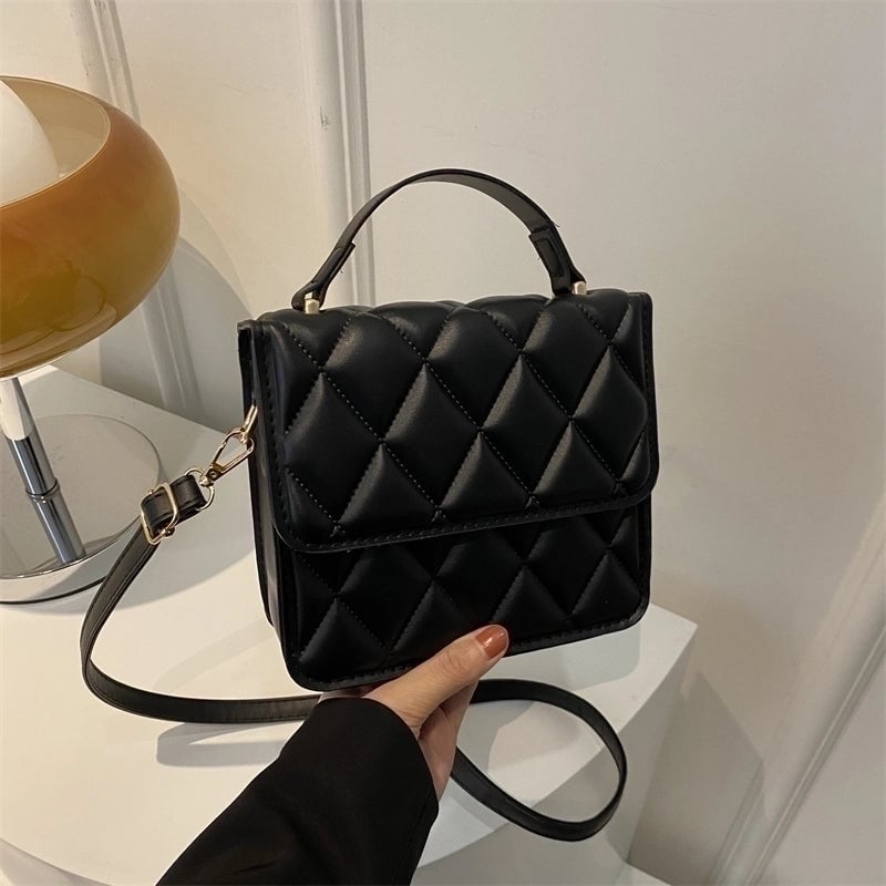 Women's Pu Leather Solid Color Classic Style Flip Cover Handbag