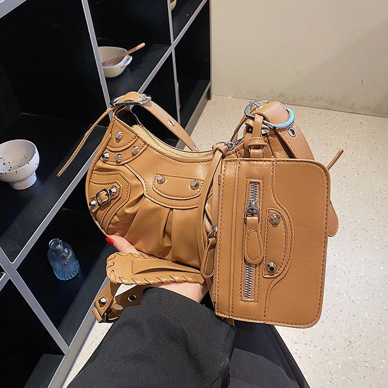 Women's Medium All Seasons Pu Leather Solid Color Fashion Rivet Pillow Shape Zipper Underarm Bag