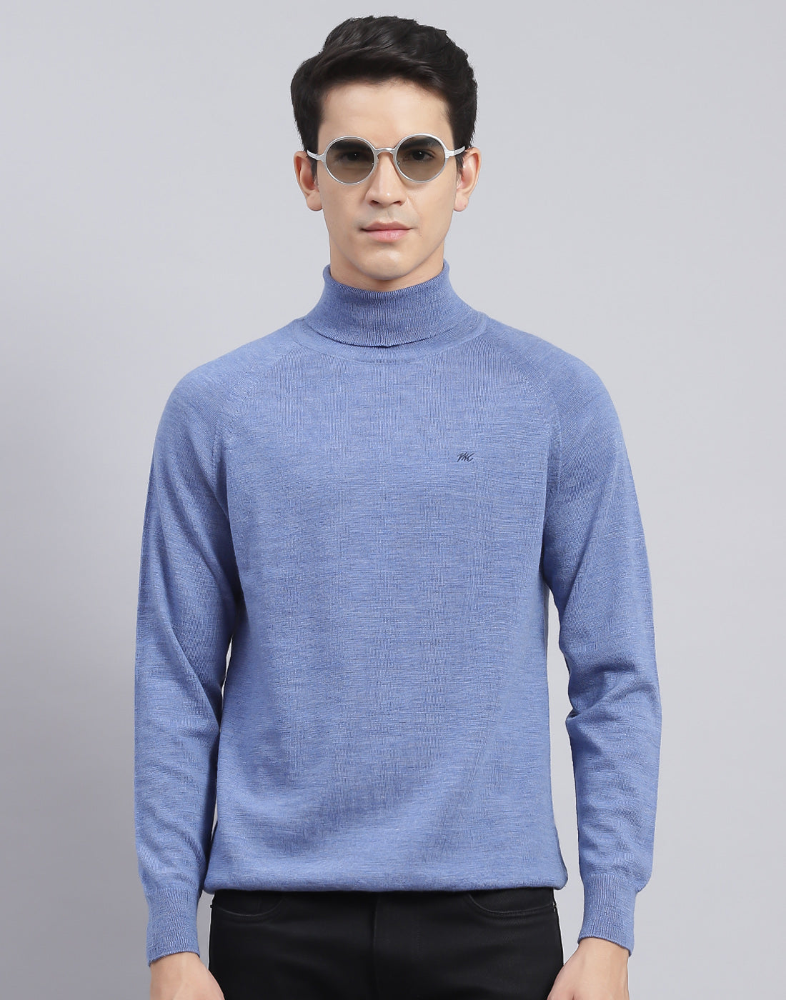 Men Blue Solid High Neck Full Sleeve Pullover