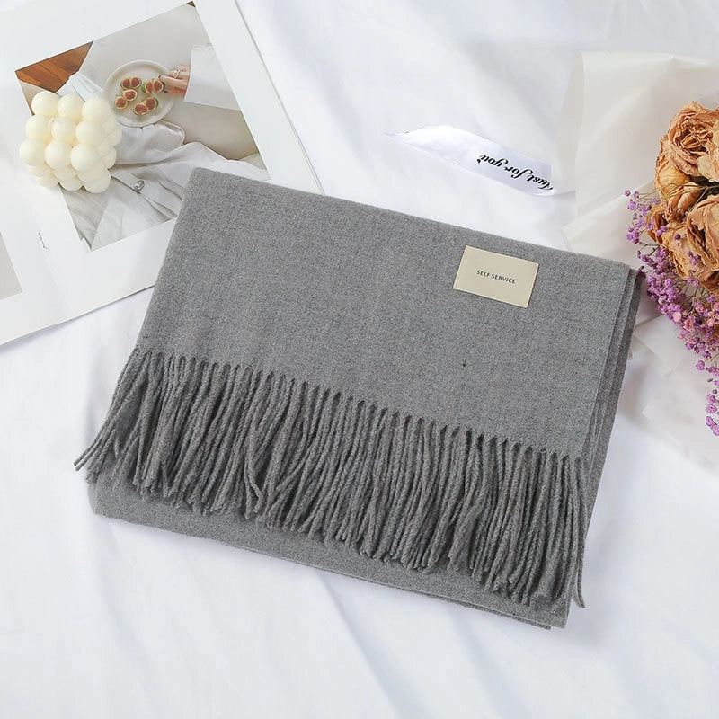 Women's Minimalist Solid Color Polyester Tassel Scarf