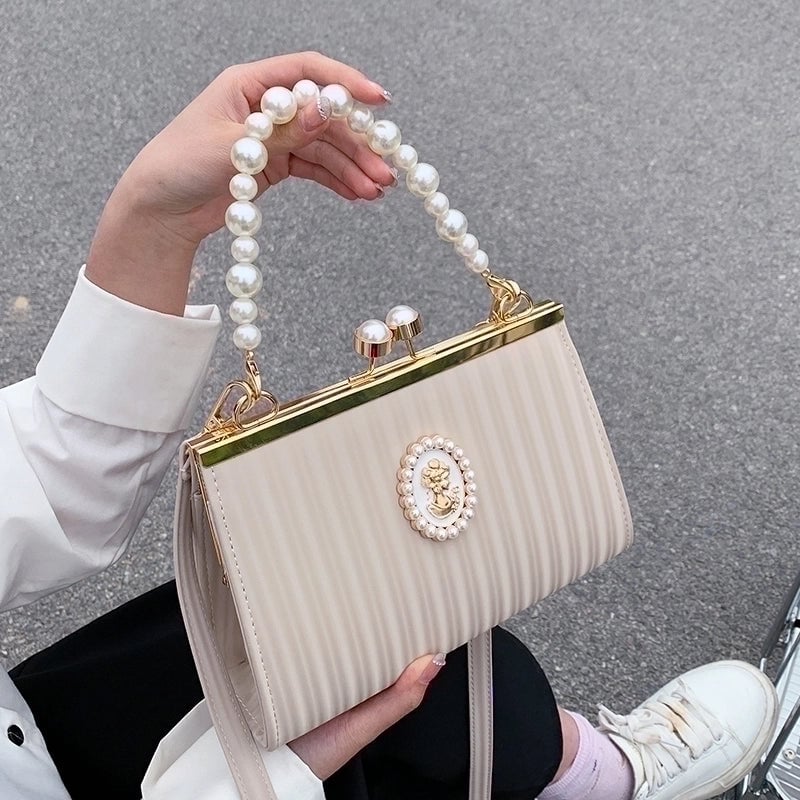 Women's Medium Pu Leather Solid Color Elegant Classic Style Sewing Thread Shell Buckle Shoulder Bag Crossbody Bag Dome Bag