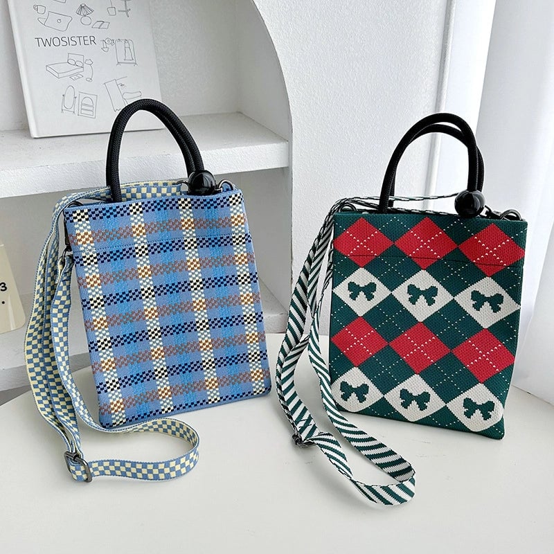 Women's Medium Polyester Butterfly Streetwear Square Magnetic Buckle Handbag
