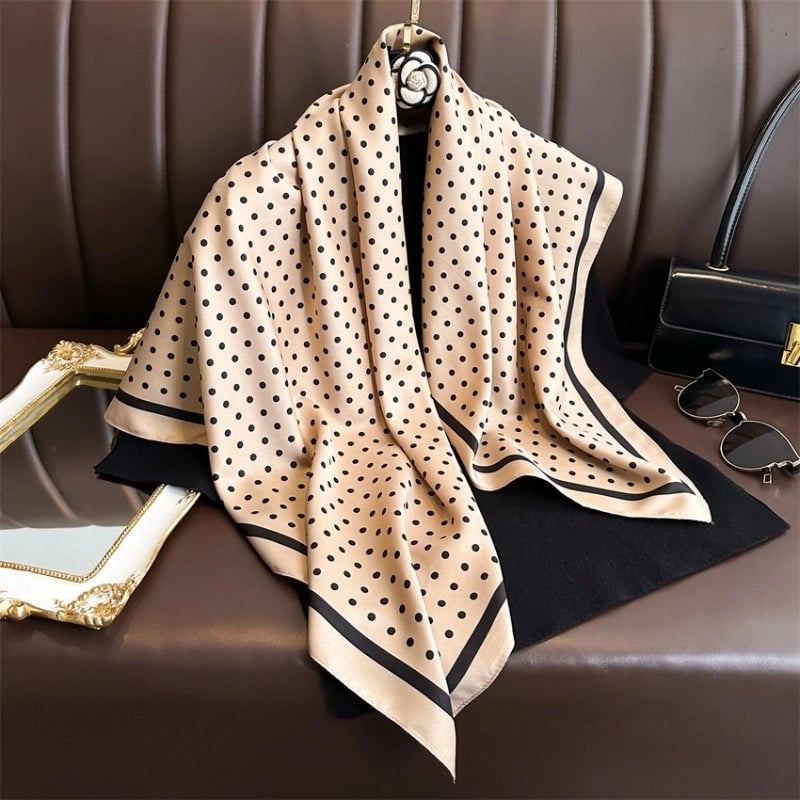 Women's Casual Vacation Minimalist Polka Dots Polyester Satin Printing And Dyeing Printing Silk Scarf