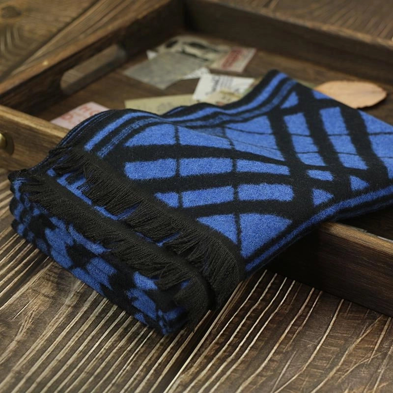 Men's Scarf Autumn And Winter Cashmere Fashion Casual Warm Scarf Plaid Black And White Distinctive Pattern Blue Fashion