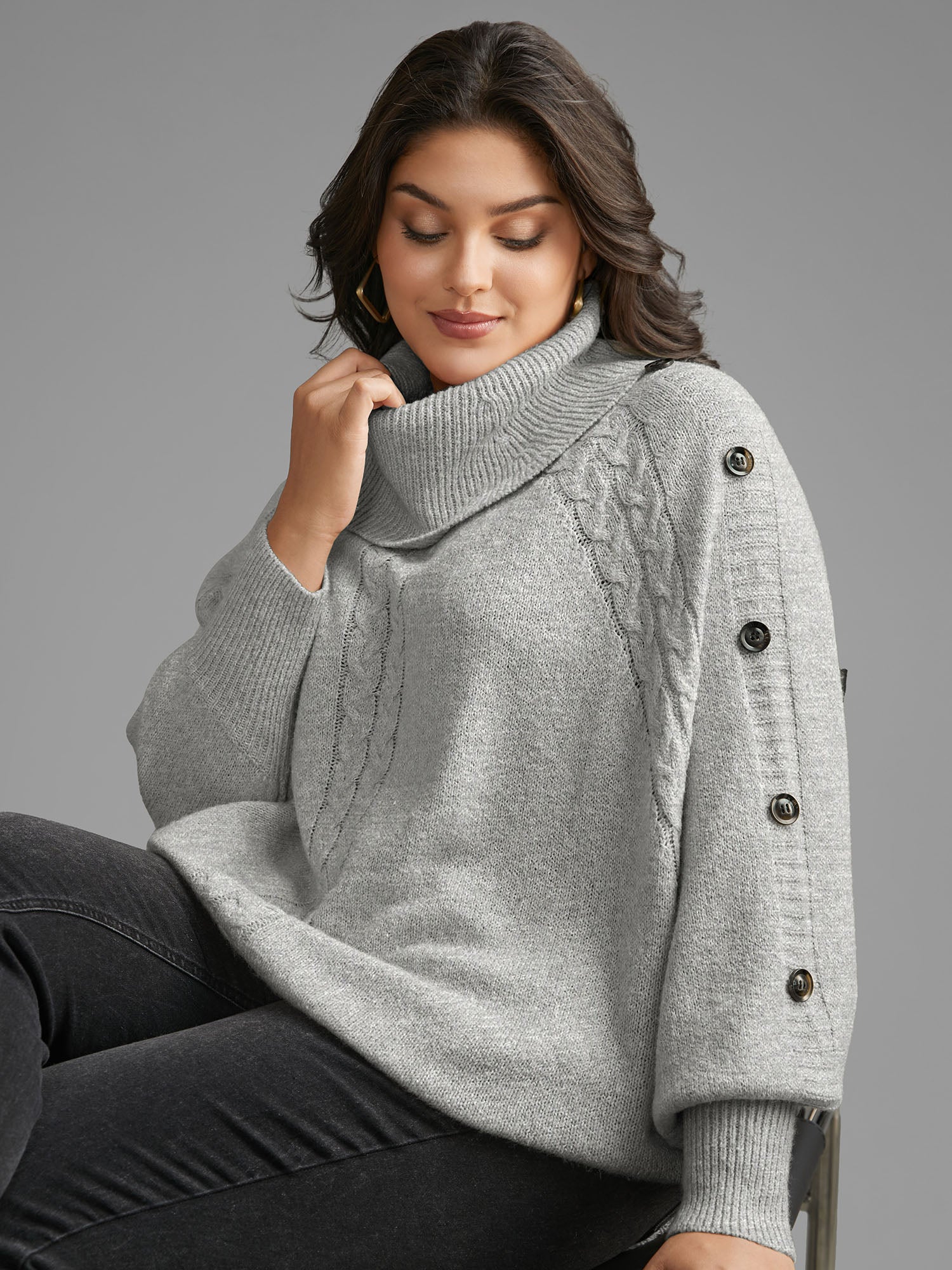 Turtleneck Cable Knit Asymmetrical Hem Pullover