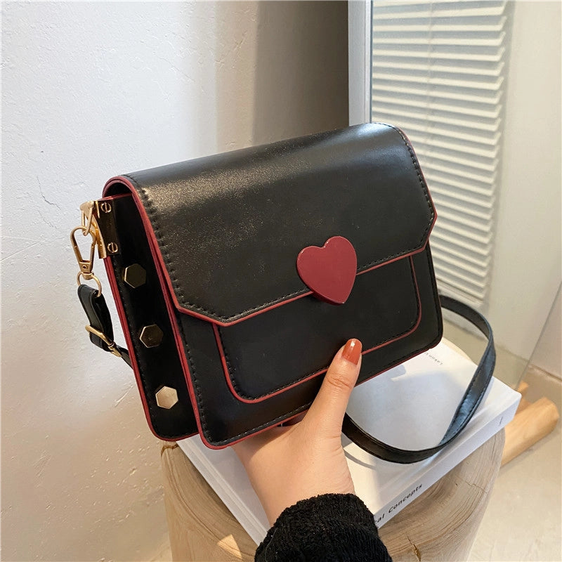 Women's Medium Pu Leather Heart Shape Solid Color Streetwear Square Magnetic Buckle Crossbody Bag
