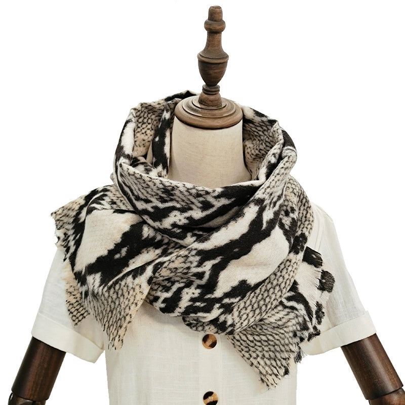 New Autumn And Winter Fashion Cashmere Scarf Women's Classic Leopard Long Thickened Warm Shawl