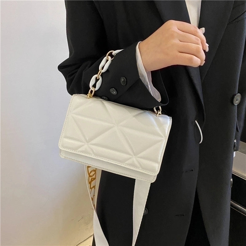 Women's Small Pu Leather Solid Color Lingge Fashion Square Magnetic Buckle Crossbody Bag