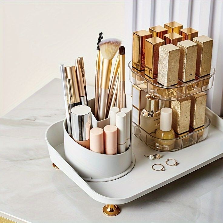 ROTATING COSMETIC ORGANIZER
