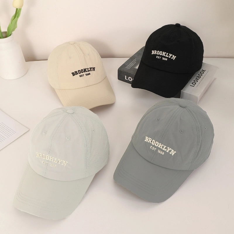 Unisex Minimalist Classic Style Sports Letter Embroidery Wide Eaves Curved Eaves Baseball Cap