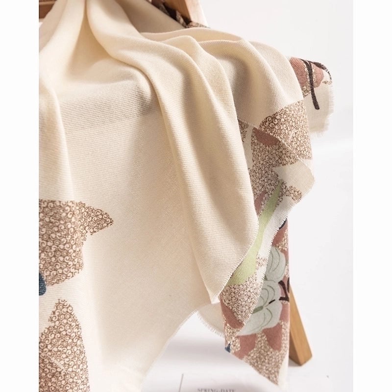 Women's Elegant Plant Polyester Scarf