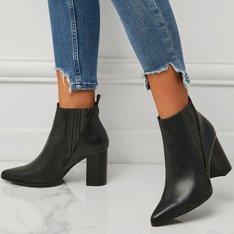 Stitching Studded Pointy Toe Chunky Heels Chelsea Boots