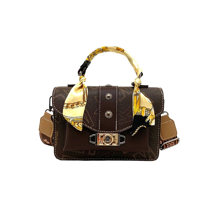 Women's Small All Seasons Pu Leather Solid Color Streetwear Square Flip Cover Handbag