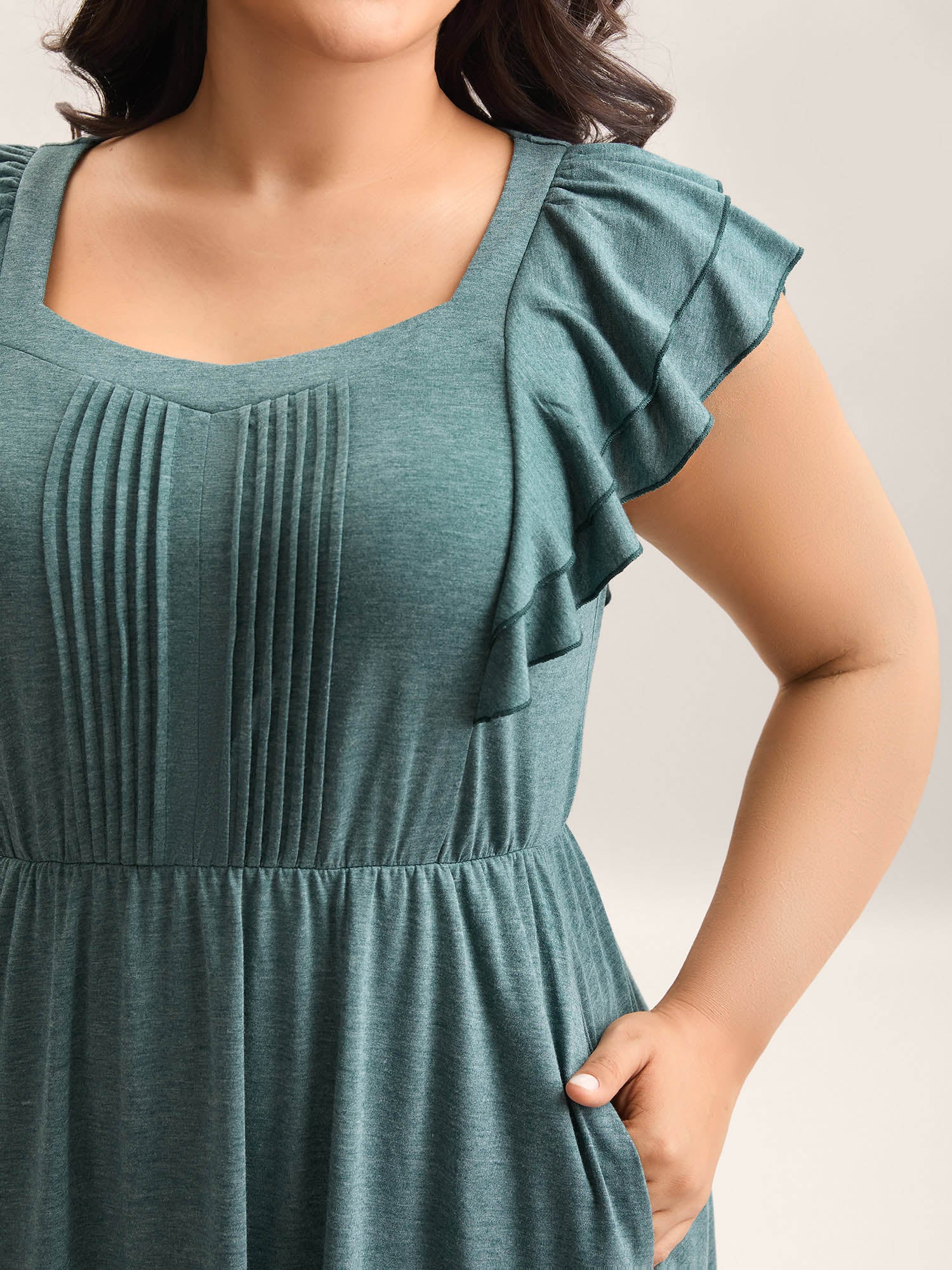 Stretchy Flutter Sleeve Pleated Midi Dress