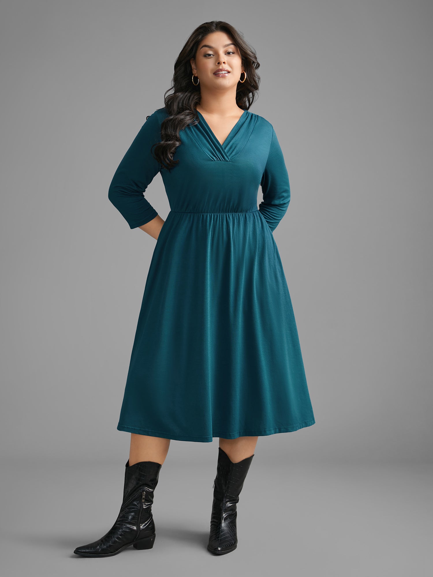 V Neck Gathered Midi Knit Dress