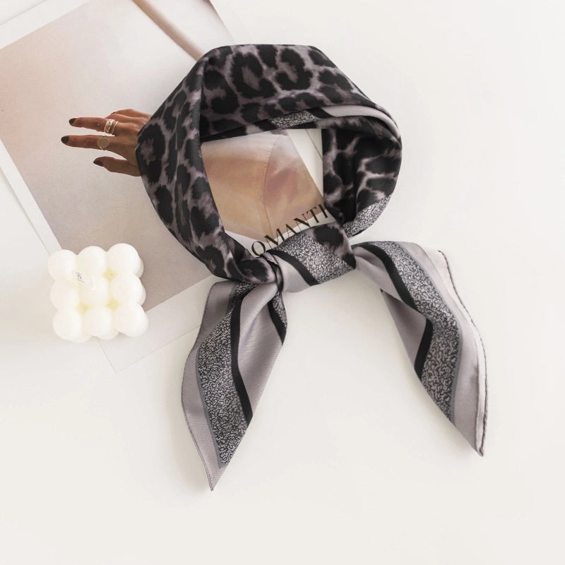 Women's Sweet Flower Polyester Silk Scarf
