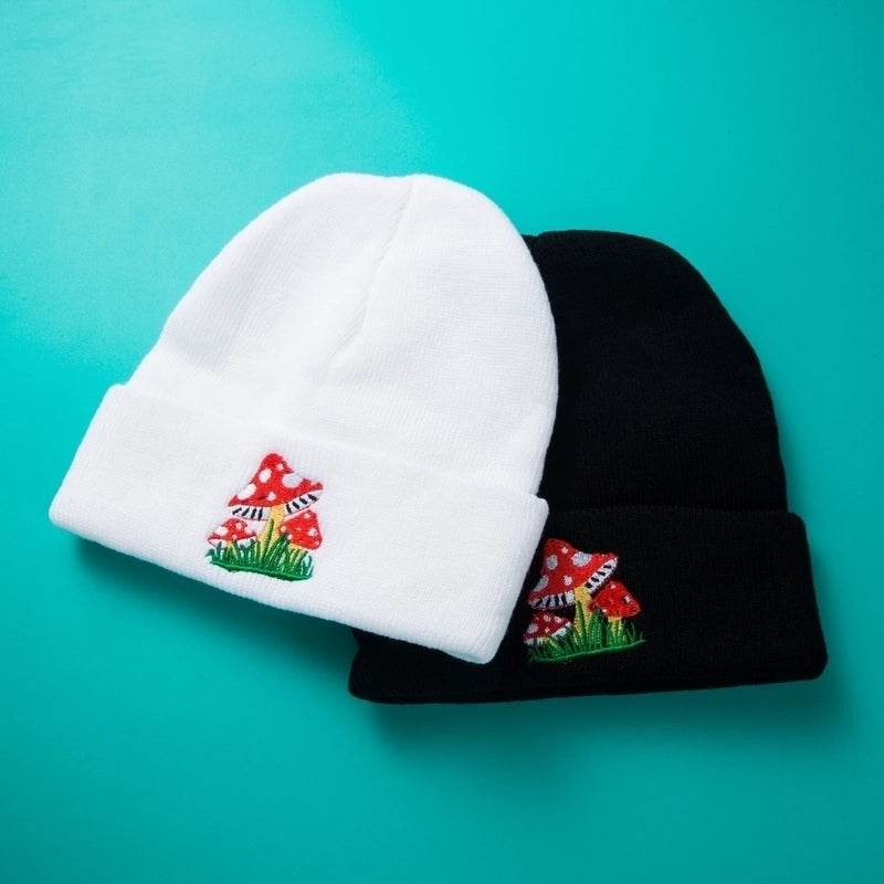 Unisex Minimalist Mushroom Embroidery Eaveless Wool Cap