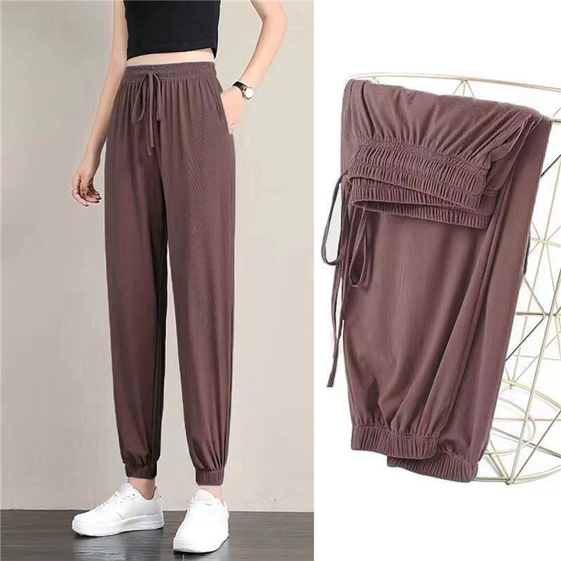 Women's Loose Wide Leg Bunched Feet Sweatpants