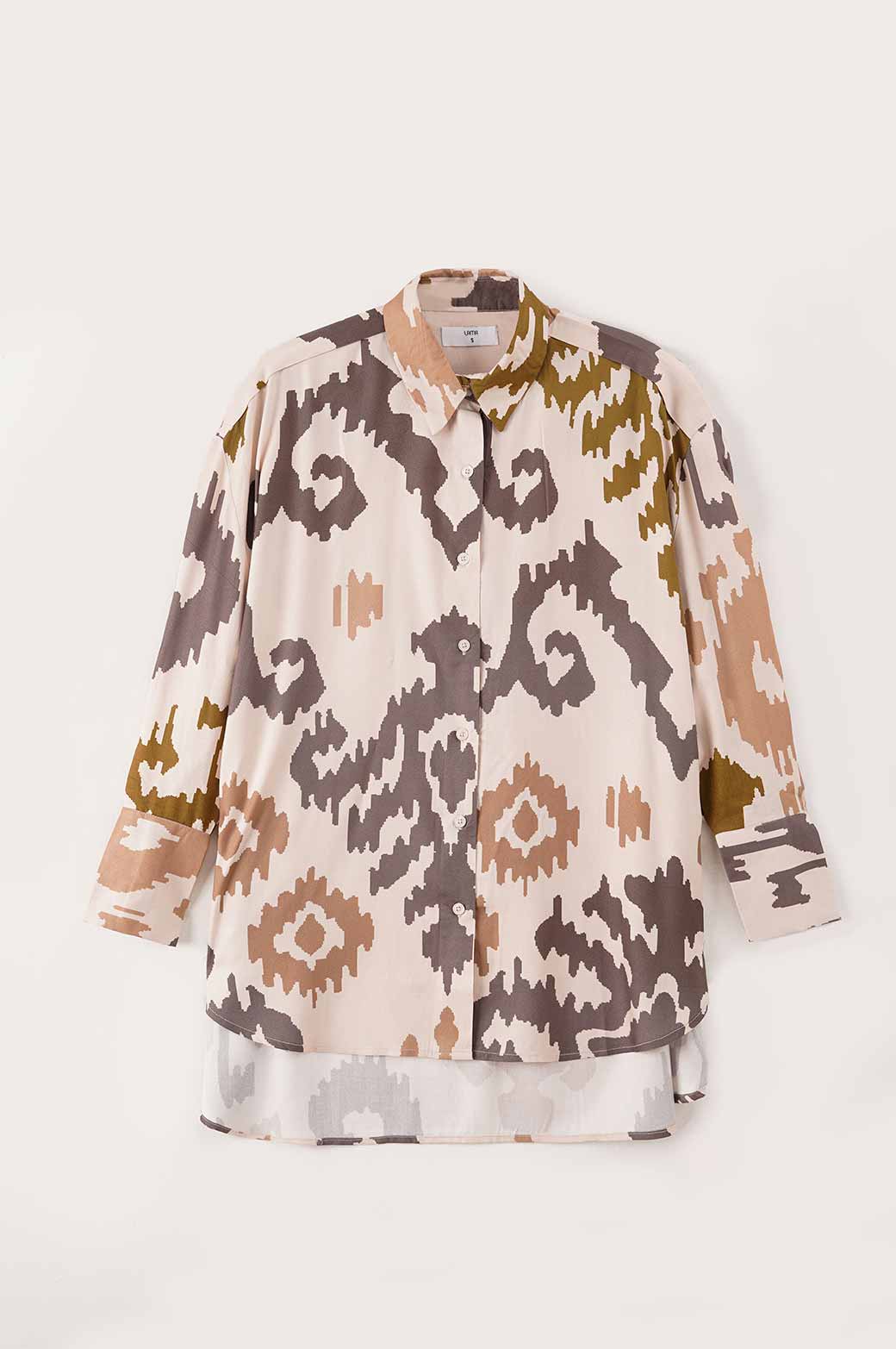 PRINTED OVERSIZED BUTTON DOWN SHIRT