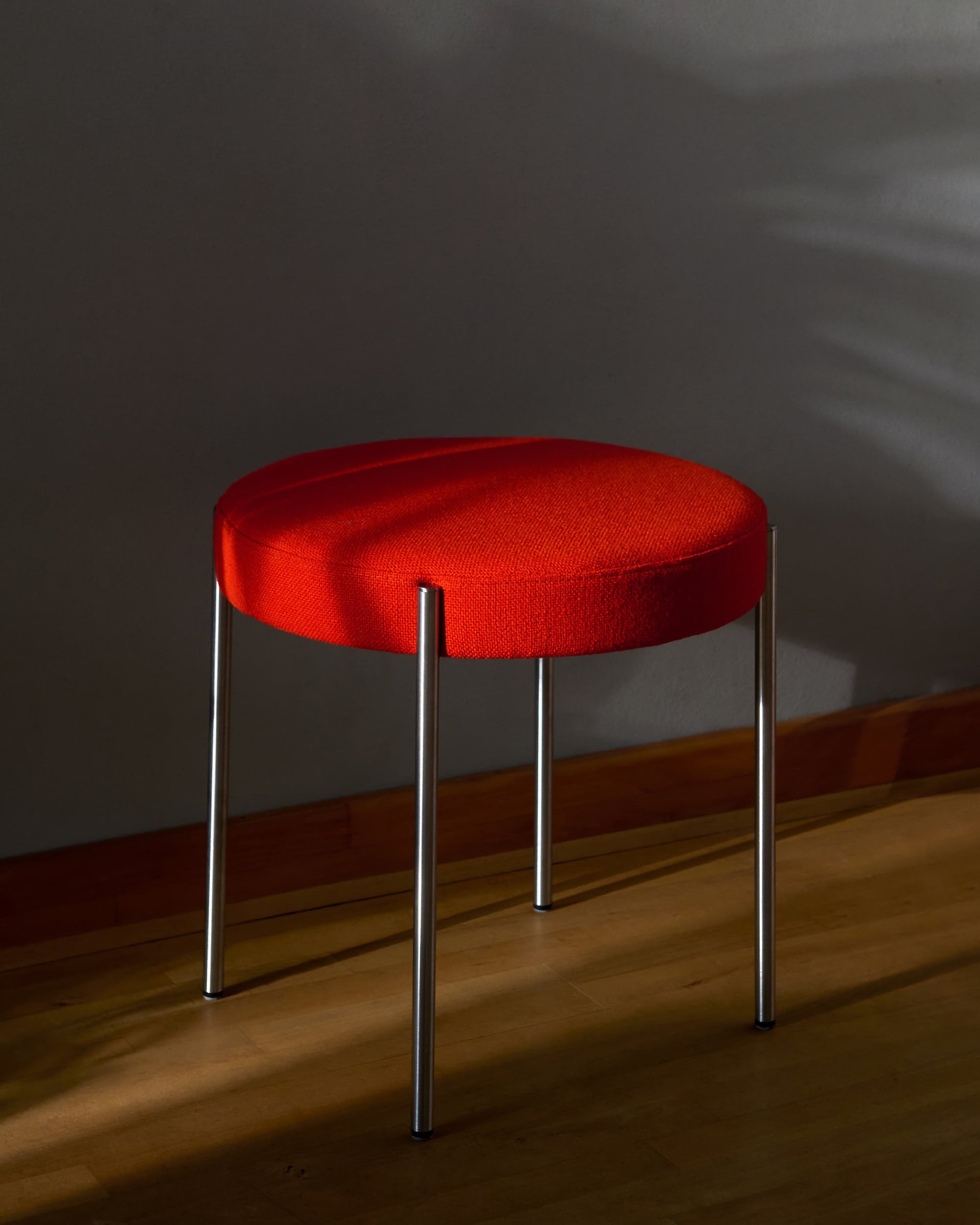 Series 430 stool