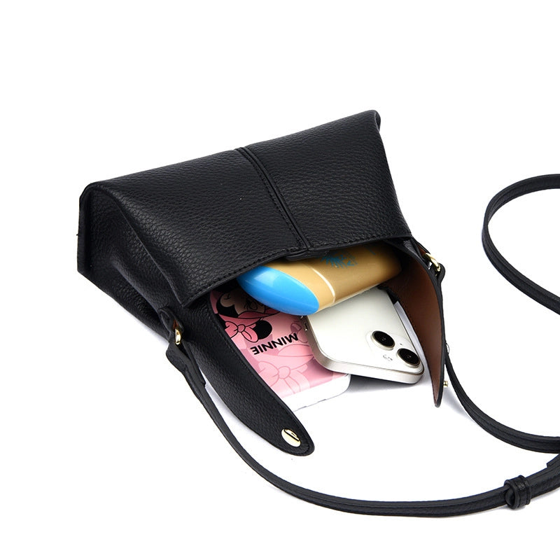 Women's Medium Pu Leather Solid Color Streetwear Square Magnetic Buckle Shoulder Bag