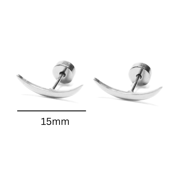 Crescent studs - Silver