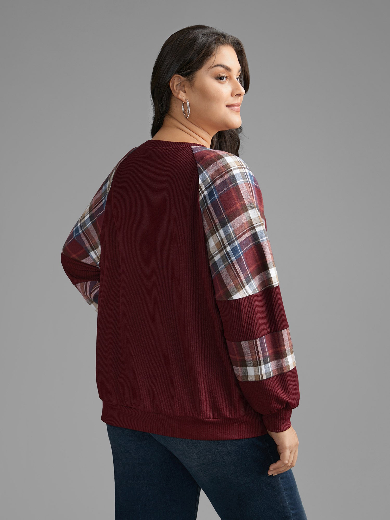 Plaid Patchwork Raglan Sleeve Sweatshirt